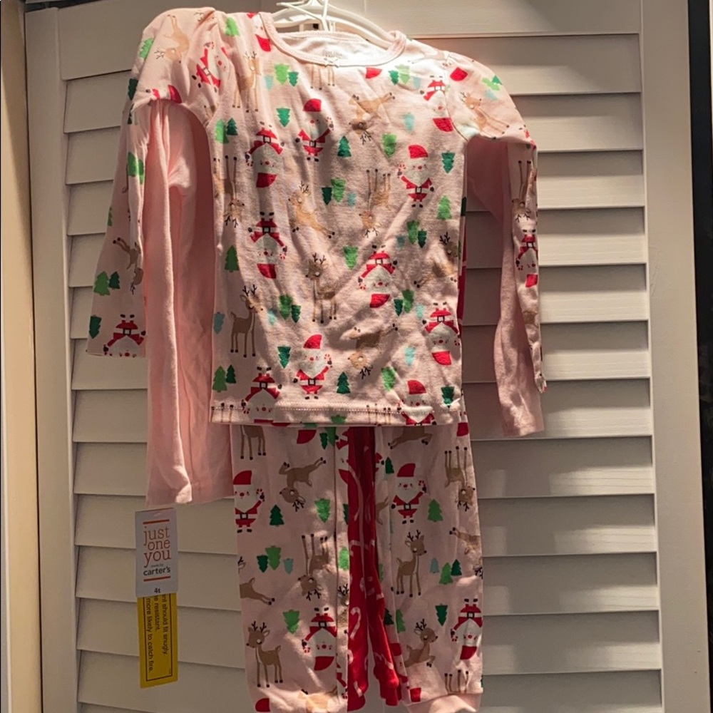 Lot 2 pajamas girl’s  4T NWT